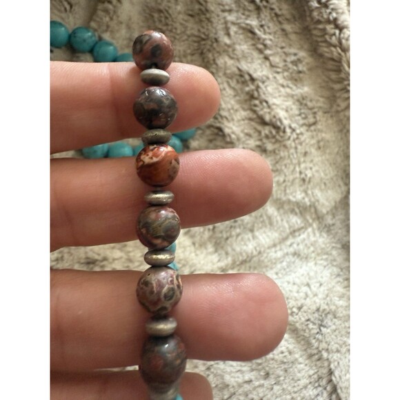 Set Of Two TURQUOISE Stone Bead Bracelets Stretch - Picture 7 of 9